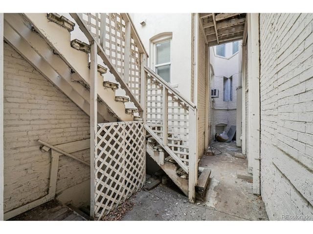 610 N Logan St 14, Denver, CO 80203