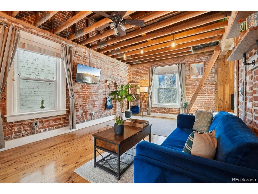 610 N Logan St 14, Denver, CO 80203