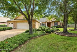 109 Brookside Circle, Clinton, MS 39056