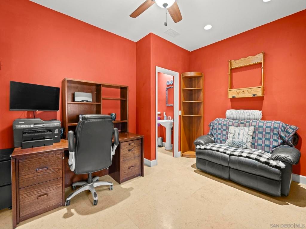 Image 31 of property listing at 17922 Sierra Cielo Ln, Jamul, CA 91935