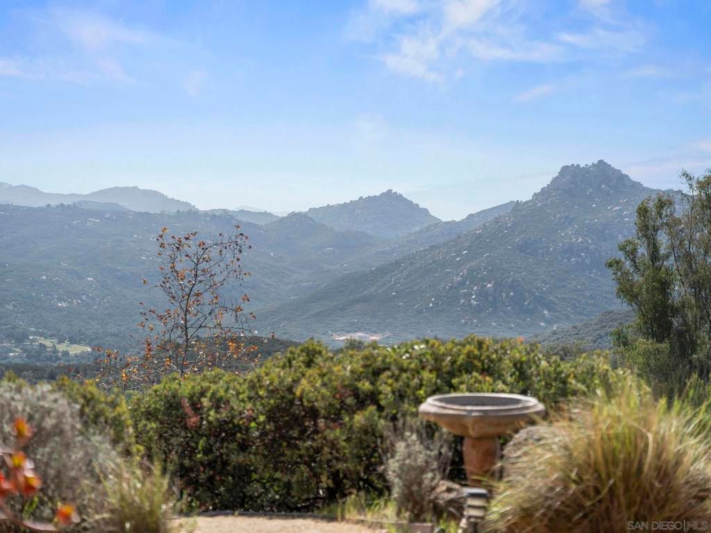 Image 53 of property listing at 17922 Sierra Cielo Ln, Jamul, CA 91935