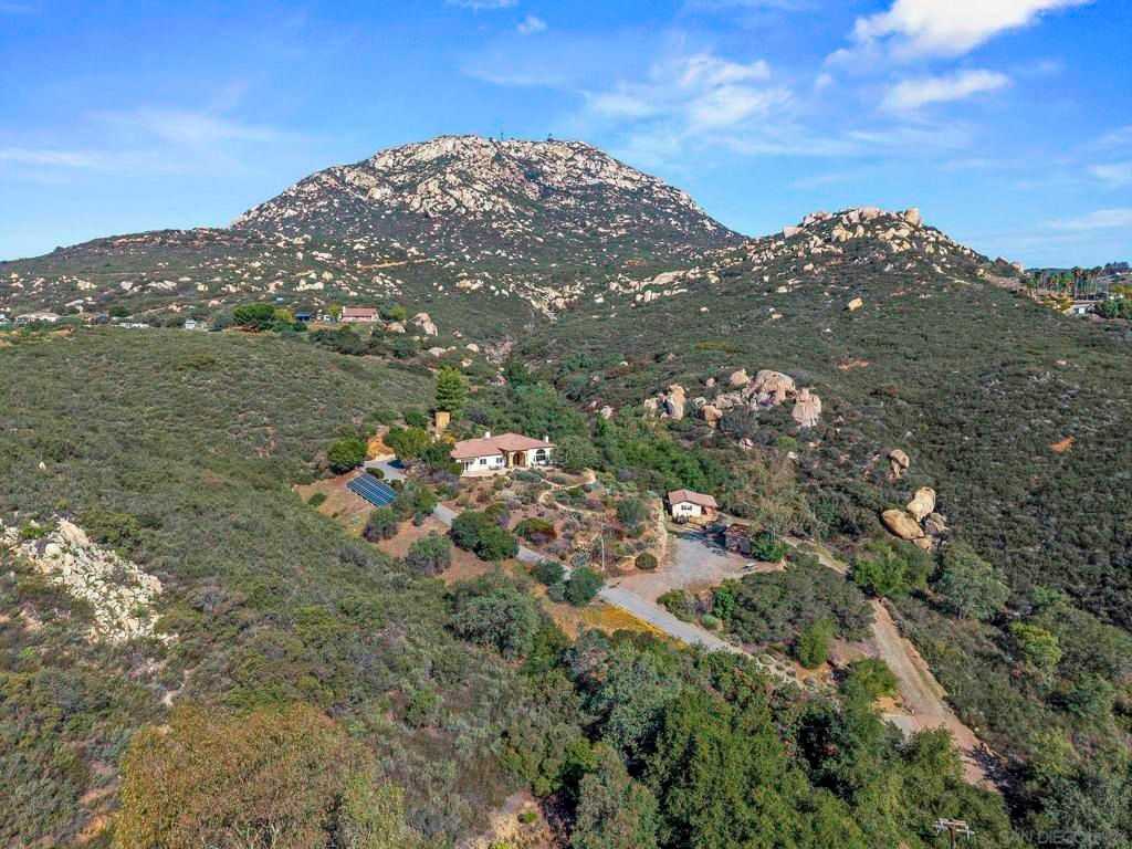 Image 71 of property listing at 17922 Sierra Cielo Ln, Jamul, CA 91935