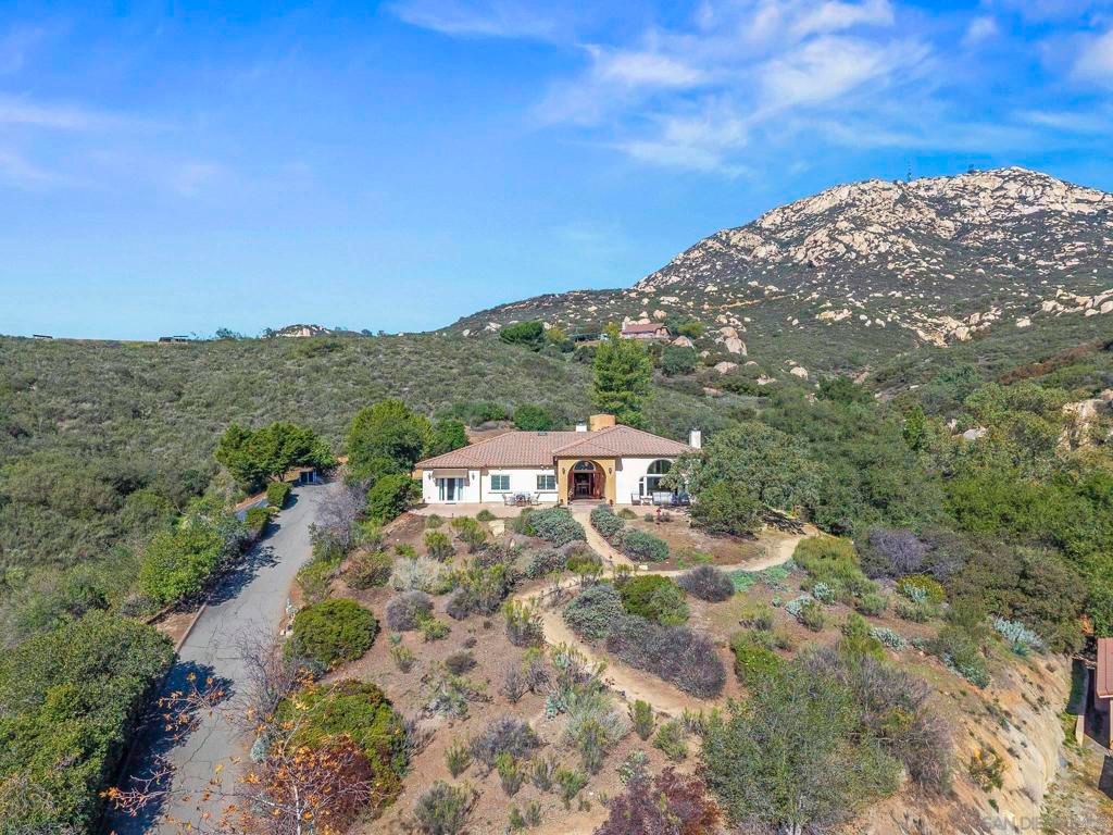 Image 72 of property listing at 17922 Sierra Cielo Ln, Jamul, CA 91935