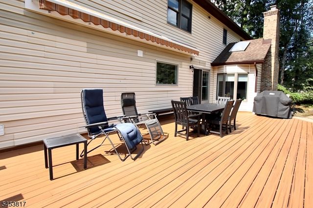 9 Watch Hill Rd, Mahwah Twp., NJ 07430