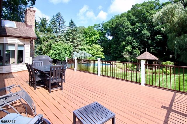 9 Watch Hill Rd, Mahwah Twp., NJ 07430