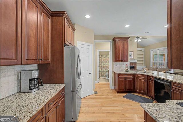 7409 Holly Berry Lane, Winston, GA 30187