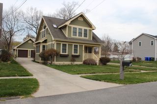 158 Wollaston St, Springfield, MA 01119