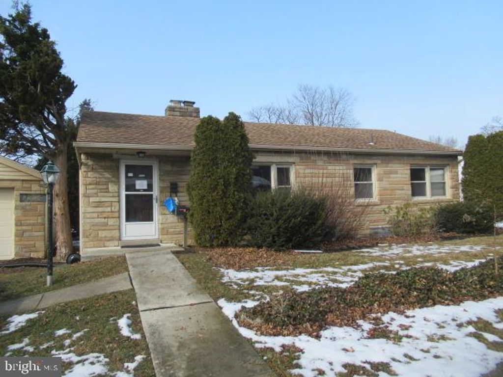 3904 WALNUT ST, Harrisburg, PA 17109