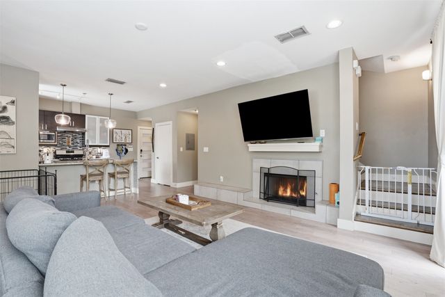 1320 May Street 214, Fort Worth, TX 76104