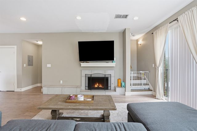 1320 May Street 214, Fort Worth, TX 76104