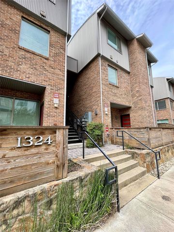 1320 May Street 214, Fort Worth, TX 76104
