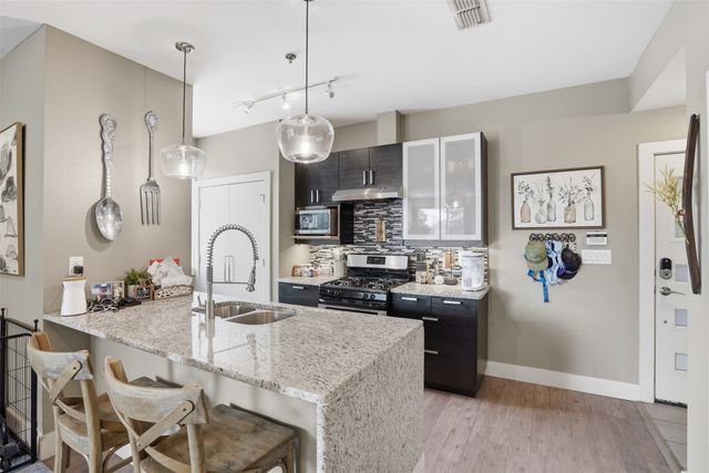 1320 May Street 214, Fort Worth, TX 76104