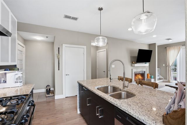 1320 May Street 214, Fort Worth, TX 76104