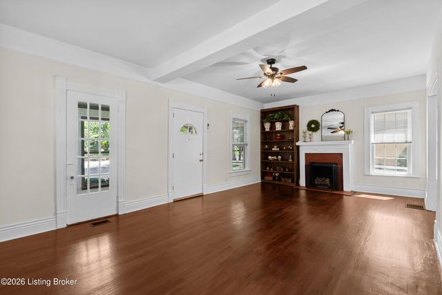 2716 Victor Pl, Louisville, KY 40206
