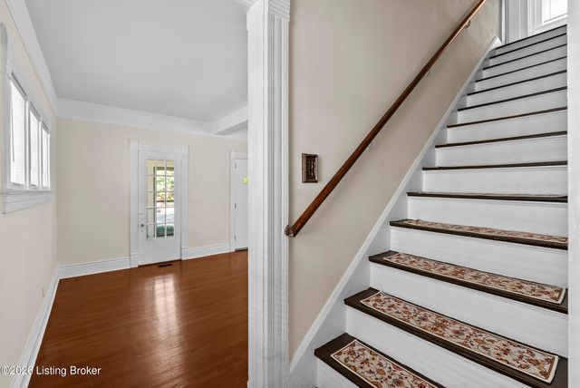 2716 Victor Pl, Louisville, KY 40206