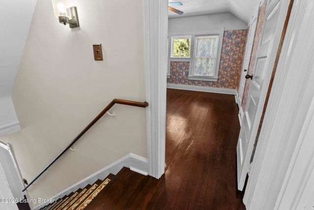 2716 Victor Pl, Louisville, KY 40206