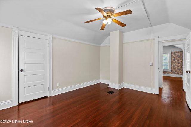 2716 Victor Pl, Louisville, KY 40206