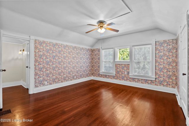 2716 Victor Pl, Louisville, KY 40206