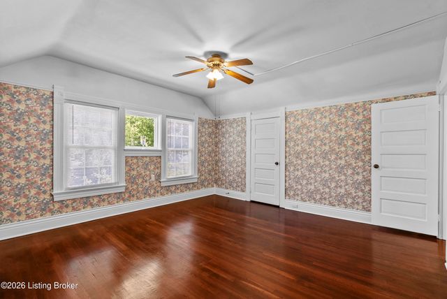2716 Victor Pl, Louisville, KY 40206