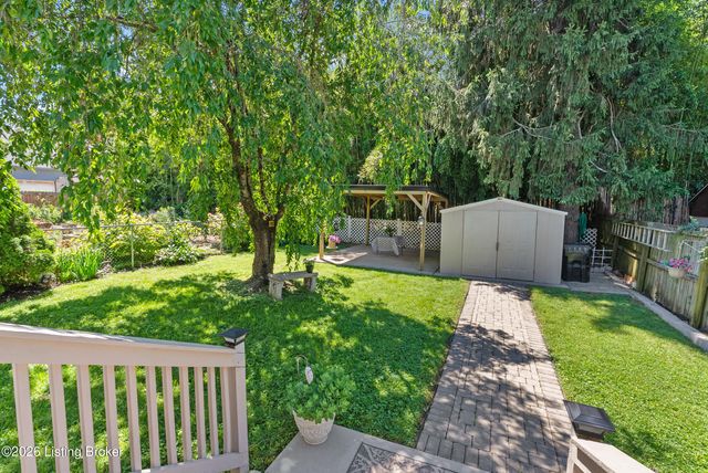 2716 Victor Pl, Louisville, KY 40206