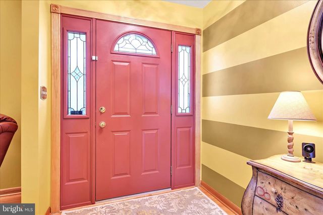 11 BRYN MAWR AVE, Pottsville, PA 17901