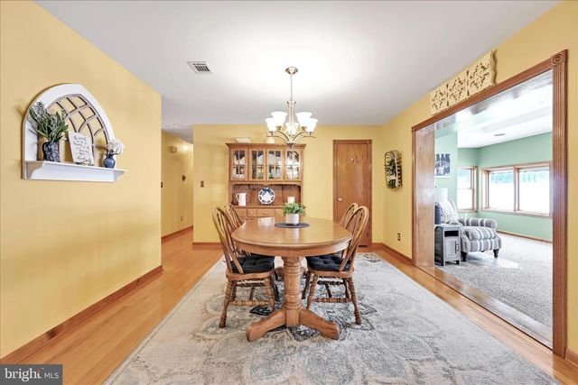 11 BRYN MAWR AVE, Pottsville, PA 17901