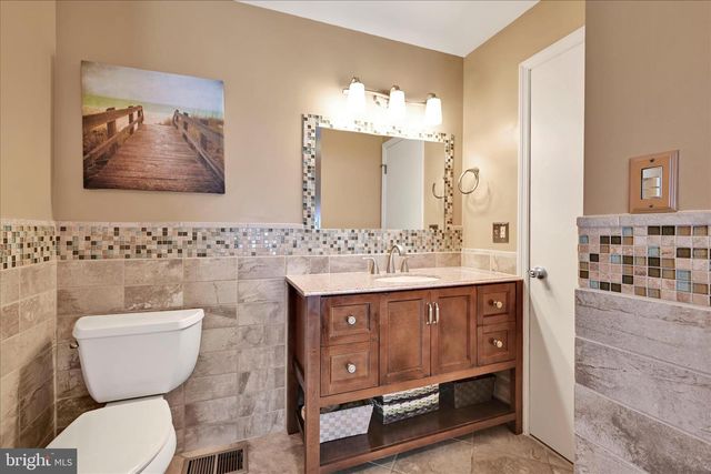 11 BRYN MAWR AVE, Pottsville, PA 17901