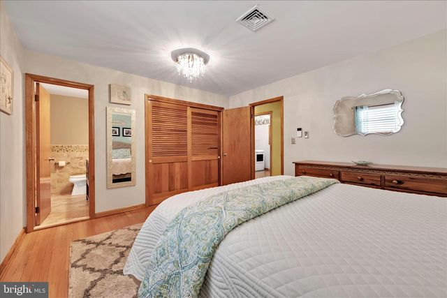 11 BRYN MAWR AVE, Pottsville, PA 17901