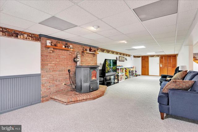 11 BRYN MAWR AVE, Pottsville, PA 17901