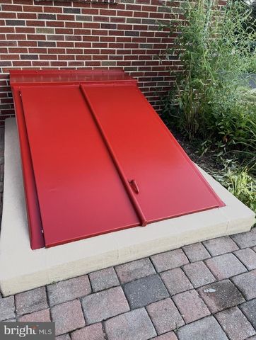 11 BRYN MAWR AVE, Pottsville, PA 17901