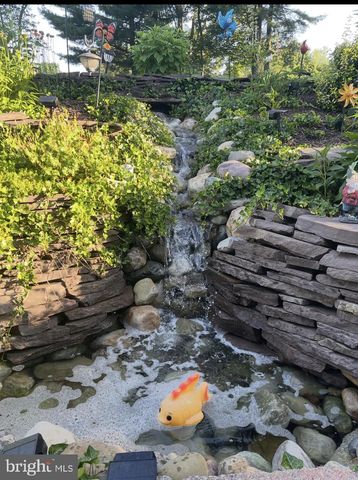 11 BRYN MAWR AVE, Pottsville, PA 17901