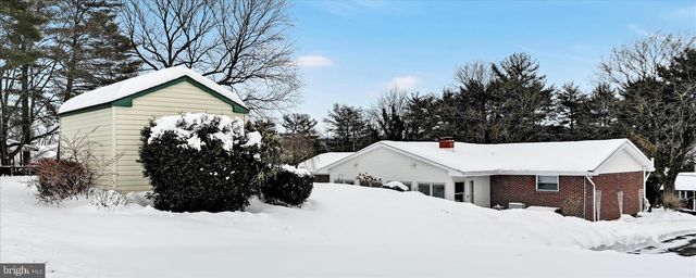 11 BRYN MAWR AVE, Pottsville, PA 17901