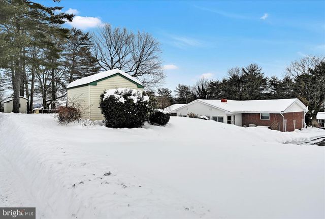 11 BRYN MAWR AVE, Pottsville, PA 17901