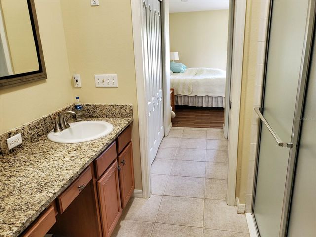 2038 GRANTHAM GREENS DRIVE 2038, Sun City Center, FL 33573