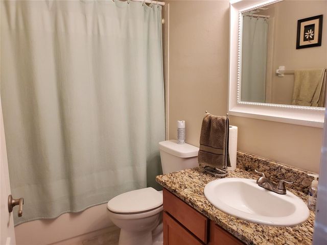 2038 GRANTHAM GREENS DRIVE 2038, Sun City Center, FL 33573