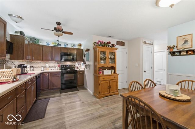 6429 Emerald Springs Drive, Indianapolis, IN 46221