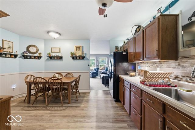 6429 Emerald Springs Drive, Indianapolis, IN 46221