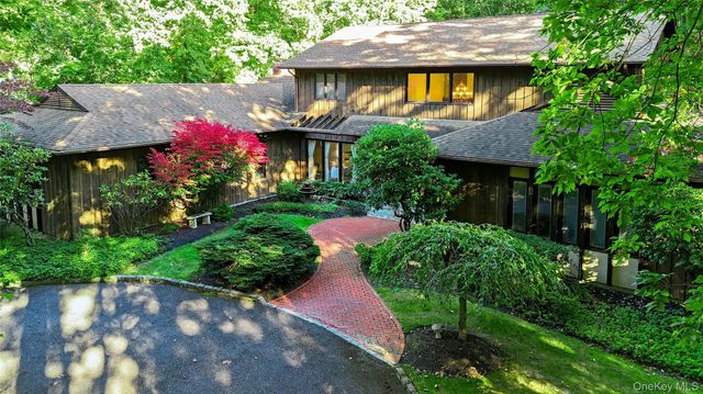 6 Cliffside Drive, Port Jefferson, NY 11777