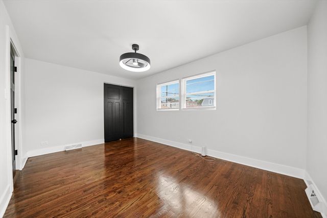 7006 S Bell Avenue, Chicago, IL 60636