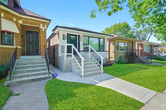 7006 S Bell Avenue, Chicago, IL 60636