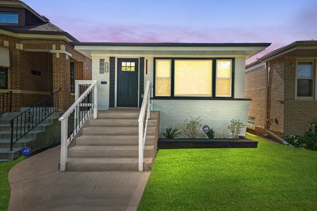 7006 S Bell Avenue, Chicago, IL 60636