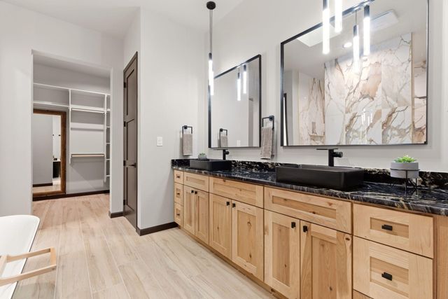 400 5th Street NE, Rio Rancho, NM 87124