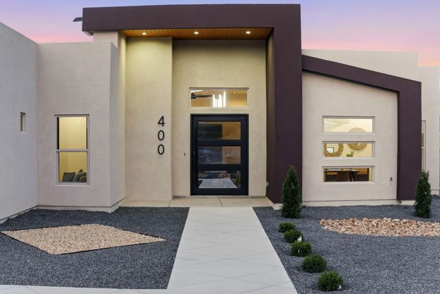 400 5th Street NE, Rio Rancho, NM 87124