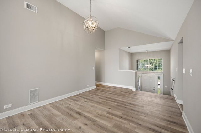 30W015 Juniper Court 30W015, Warrenville, IL 60555