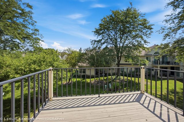 30W015 Juniper Court 30W015, Warrenville, IL 60555