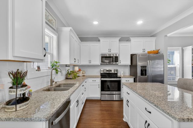 4212 Stark St, Murfreesboro, TN 37129