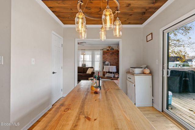 12 2nd Avenue, Mayfield, NY 12117