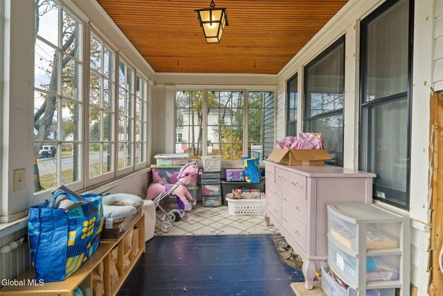 12 2nd Avenue, Mayfield, NY 12117