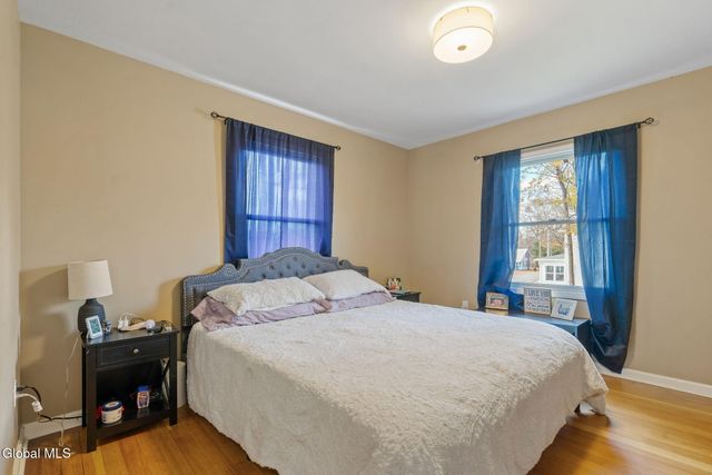 12 2nd Avenue, Mayfield, NY 12117