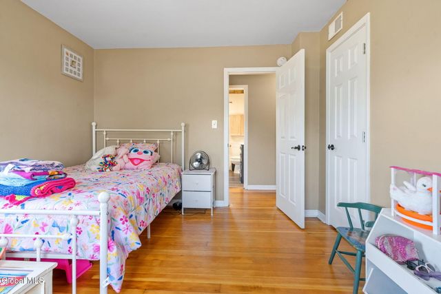 12 2nd Avenue, Mayfield, NY 12117